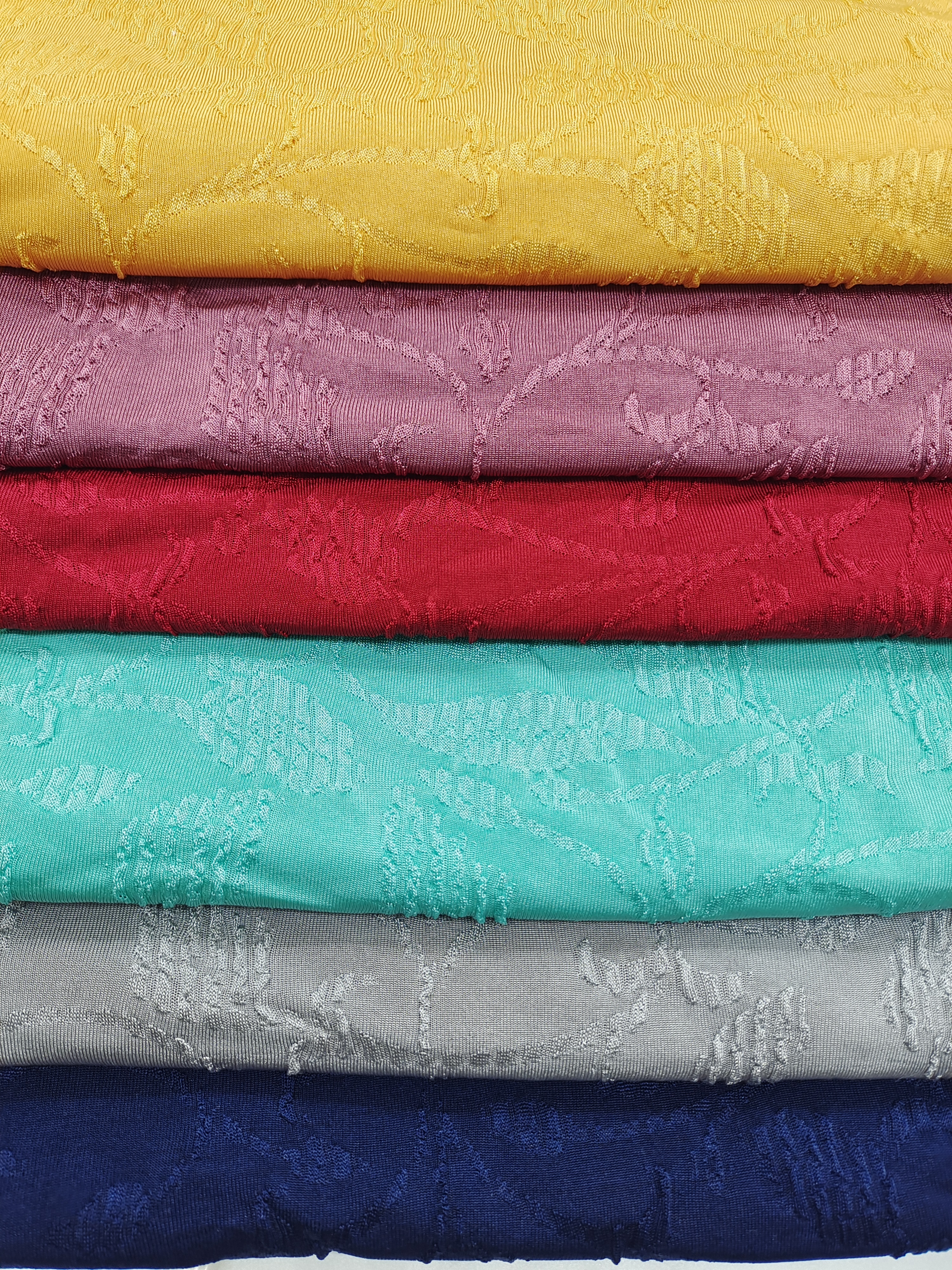 美丽绉提花染色